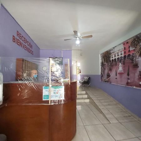 Hotel Los Arcos Penjamo ภายนอก รูปภาพ