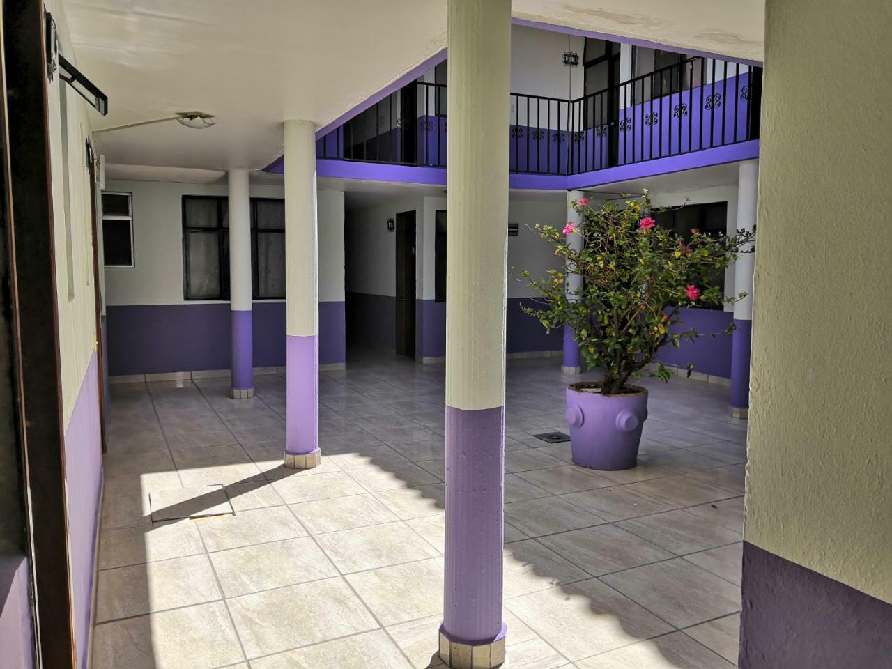 Hotel Los Arcos Penjamo ภายนอก รูปภาพ