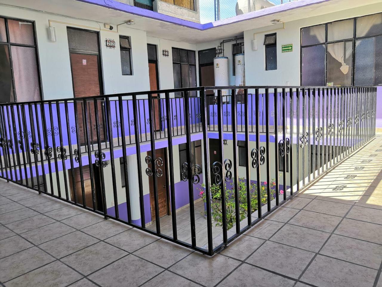 Hotel Los Arcos Penjamo ภายนอก รูปภาพ